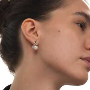Серьги из золота с фианитами и жемчугом